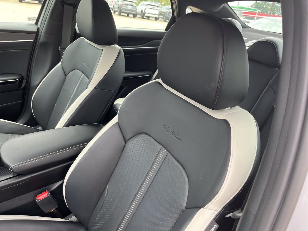Used 2025 Gray Kia GT-Line image 12