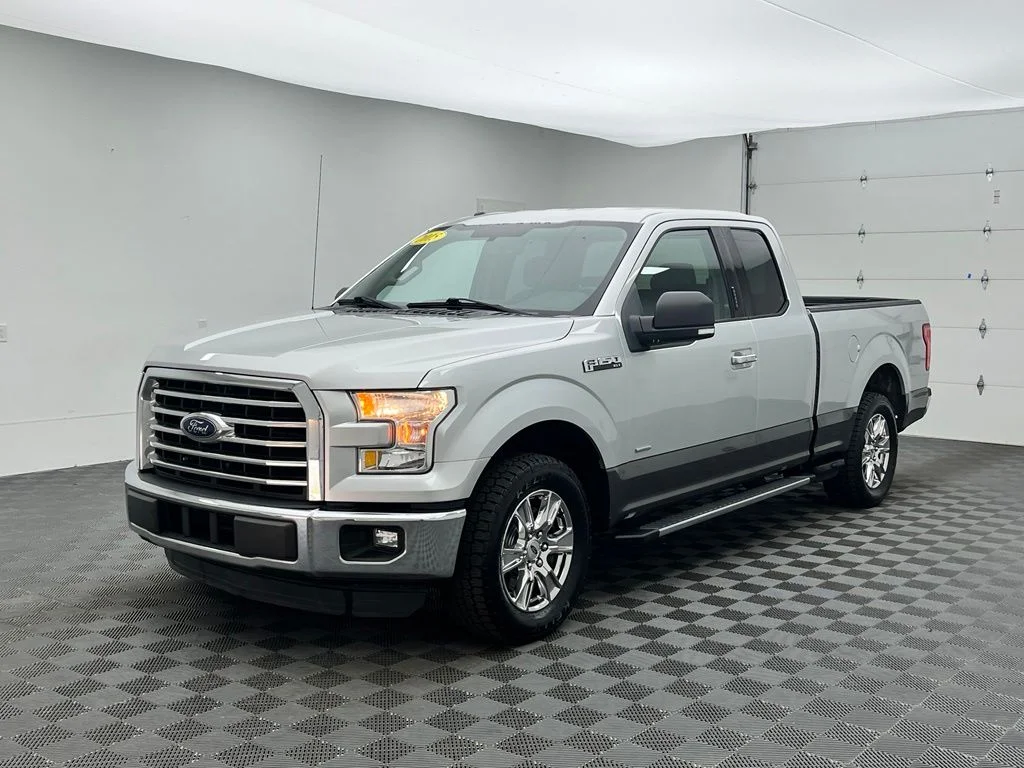 Used 2015  Ford XLT image 12