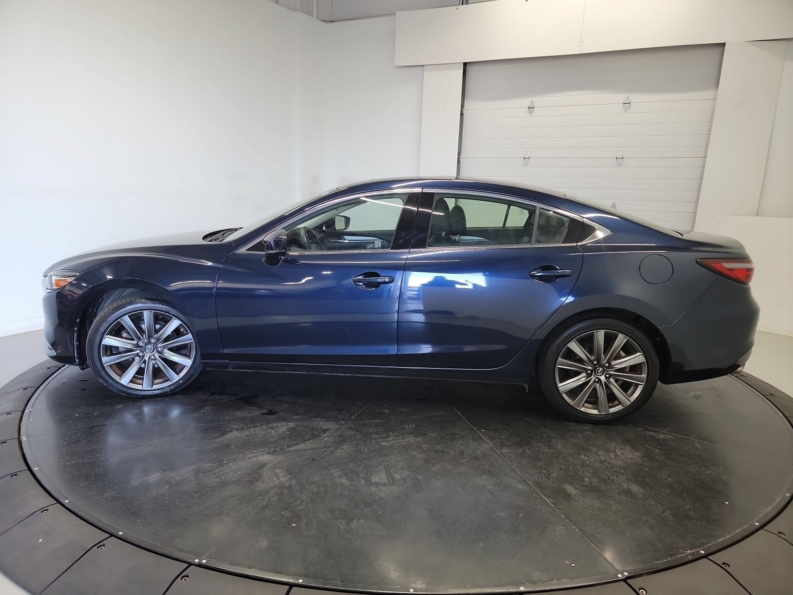 Used 2018 Machine Gray Metallic Mazda Touring image 4