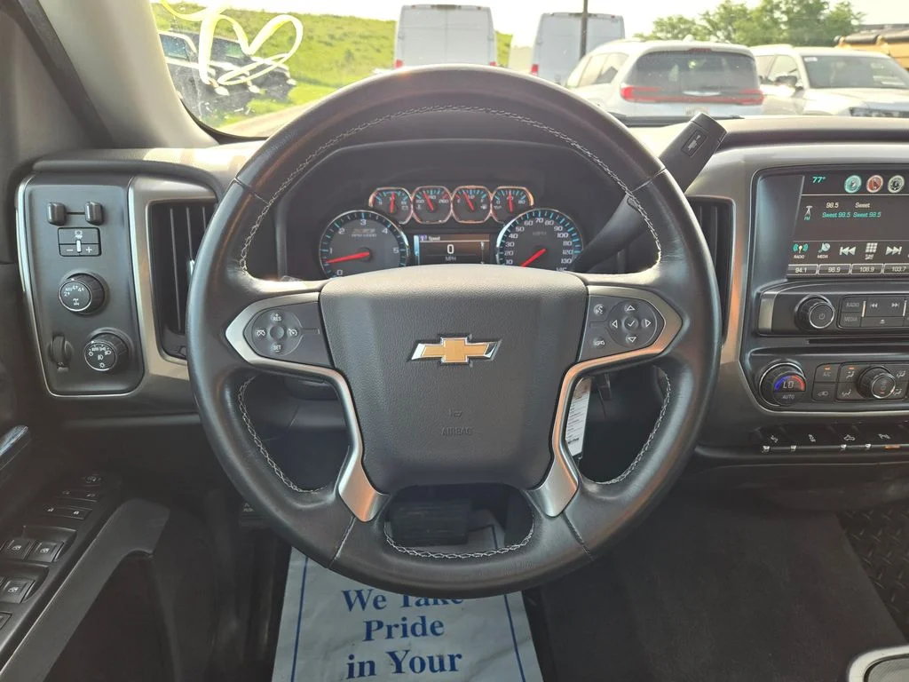 Used 2018 White Chevrolet LT image 20