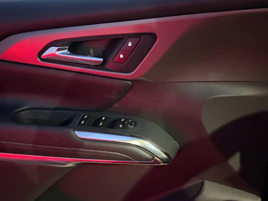 New 2027 Mosaic Black Metallic Chevrolet LT image 16