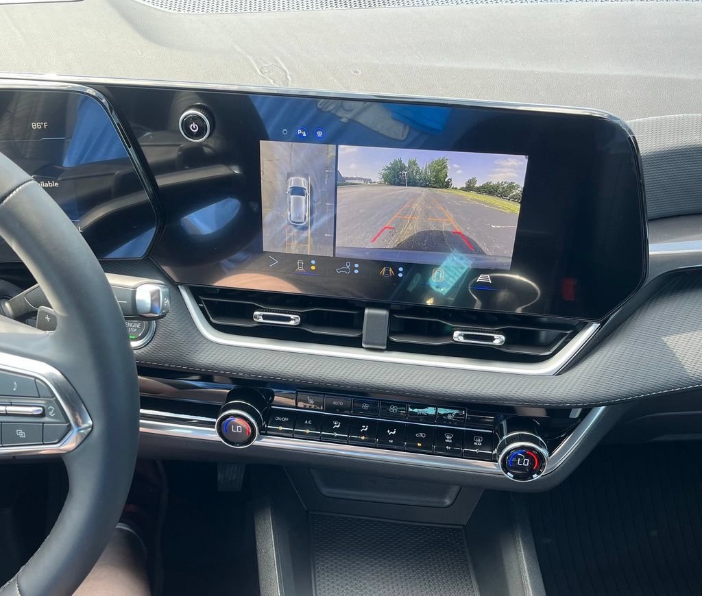 2027 Chevrolet Equinox LT - Photo 12