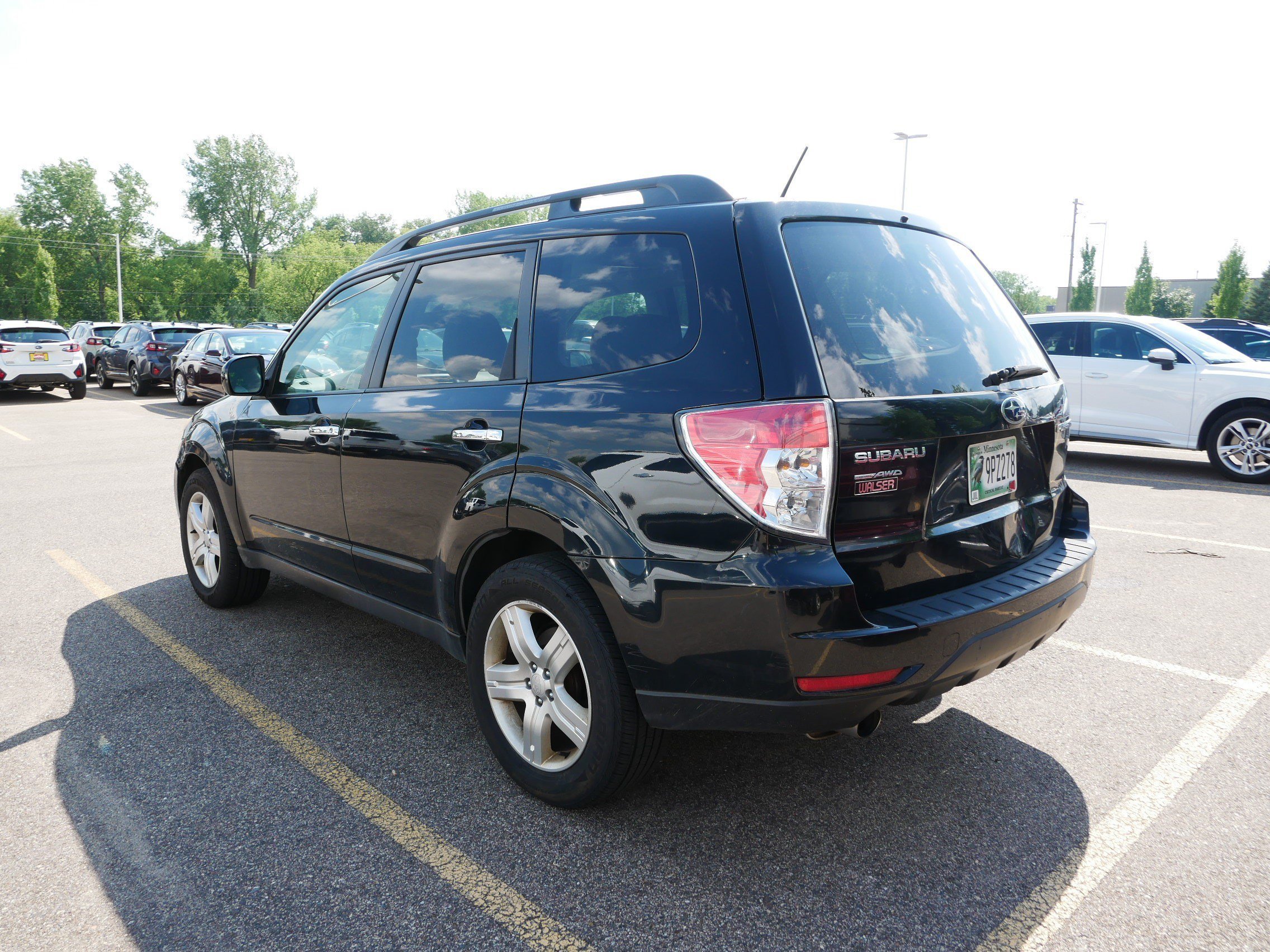 Used 2023 Cascade Green Silica Subaru Touring image 4