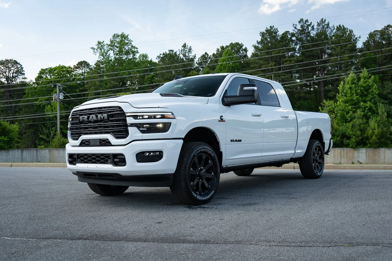 New 2026 Bright White Clear-Coat Exterior Paint RAM Laramie image 9