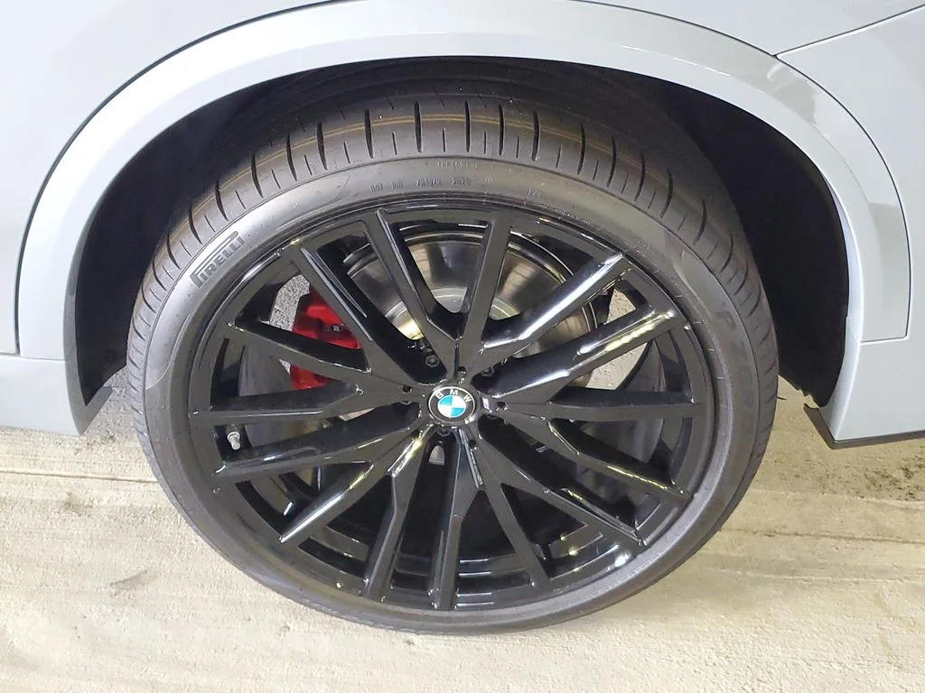 New 2026 Brooklyn Grey Metallic BMW sDrive40i image 5