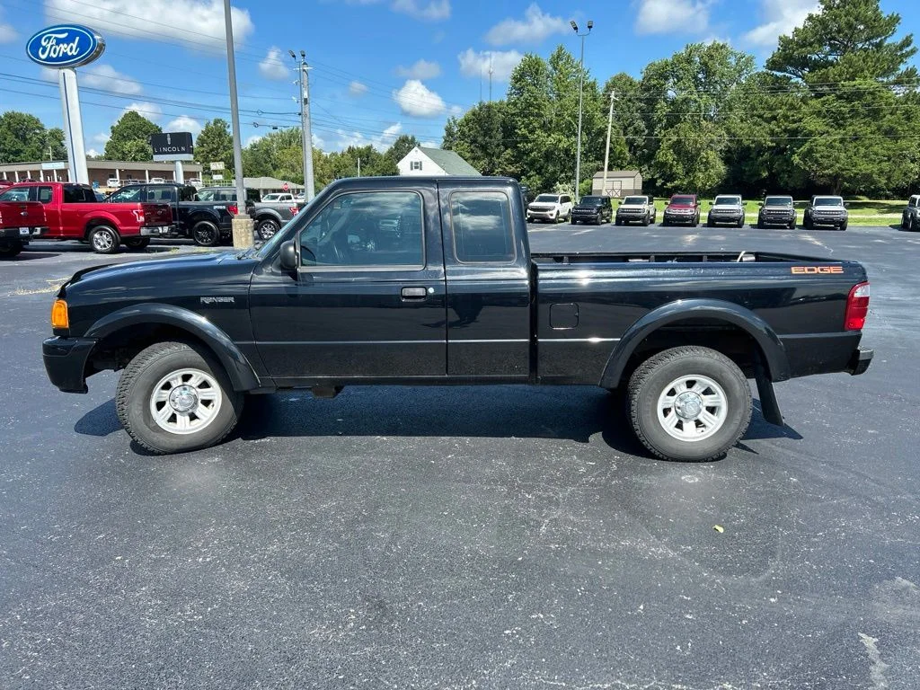 Used 2005 Black Ford  image 5
