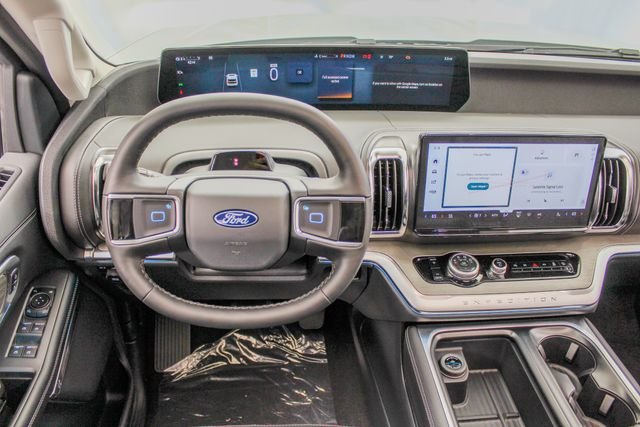 New 2026 Space Silver Metallic Ford MAX Platinum® image 20