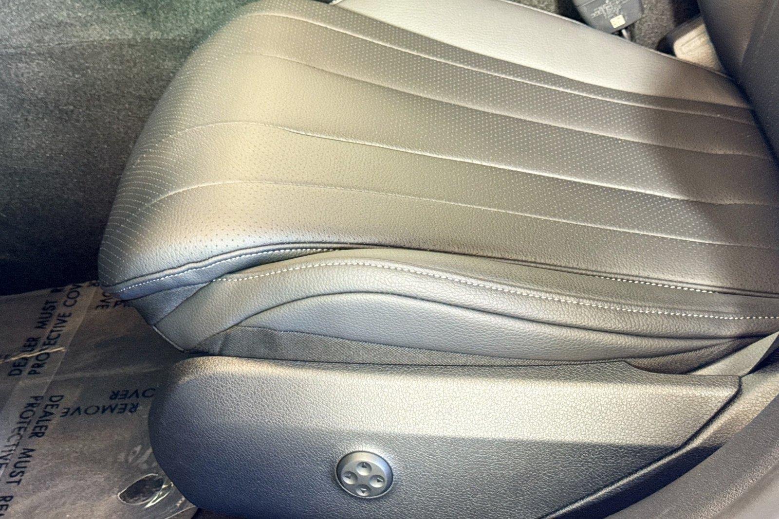 Used 2026 Polar White Mercedes-Benz E 350 image 17