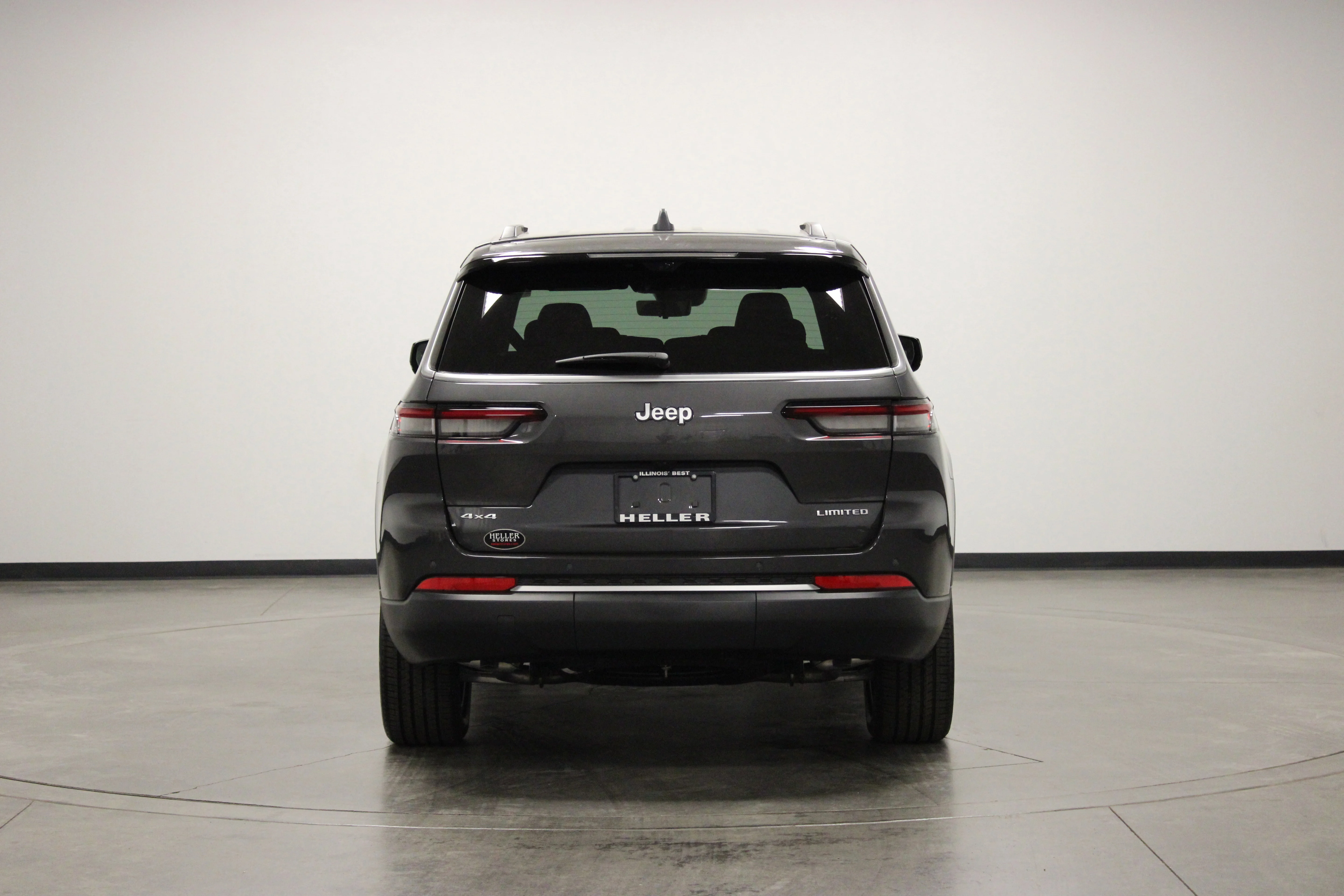 New 2026 Baltic Gray Metallic Clear-Coat Exterior Paint Jeep Limited image 7