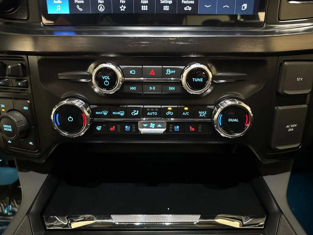 New 2026 Blue Ford Lariat image 36