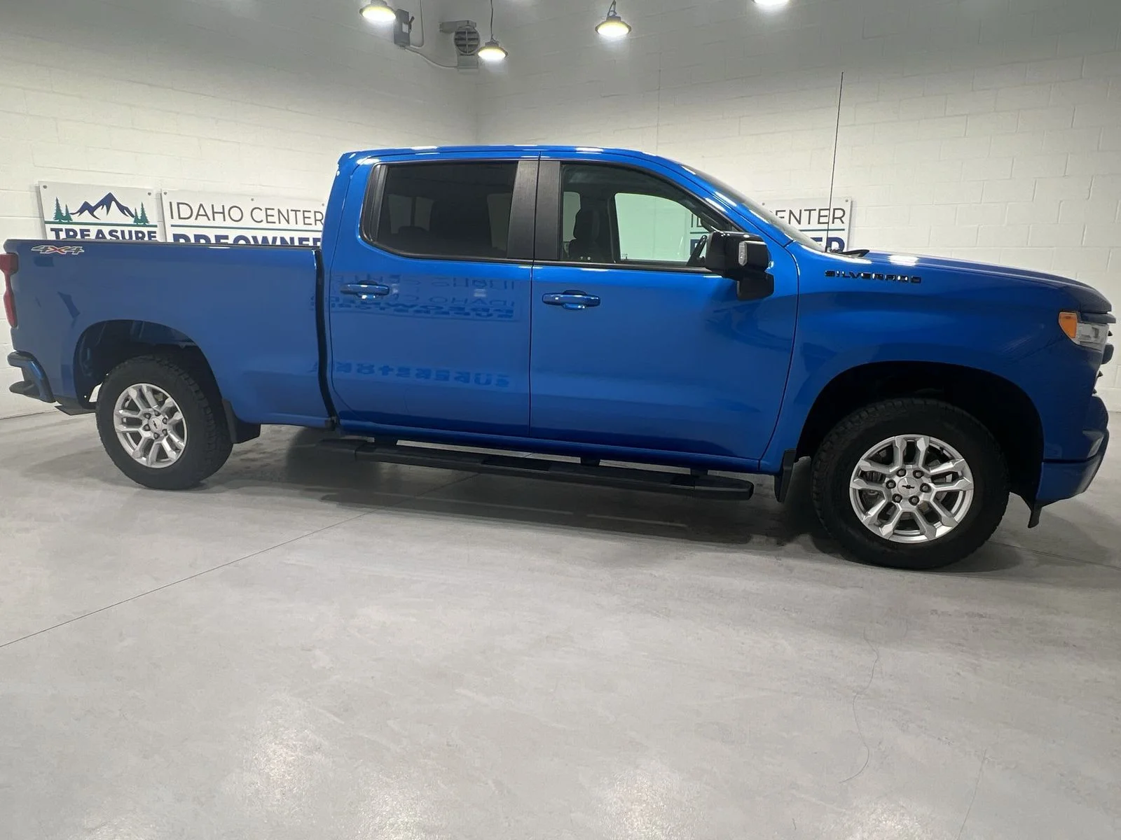 2023 Chevrolet Silverado 1500 RST - Photo 9