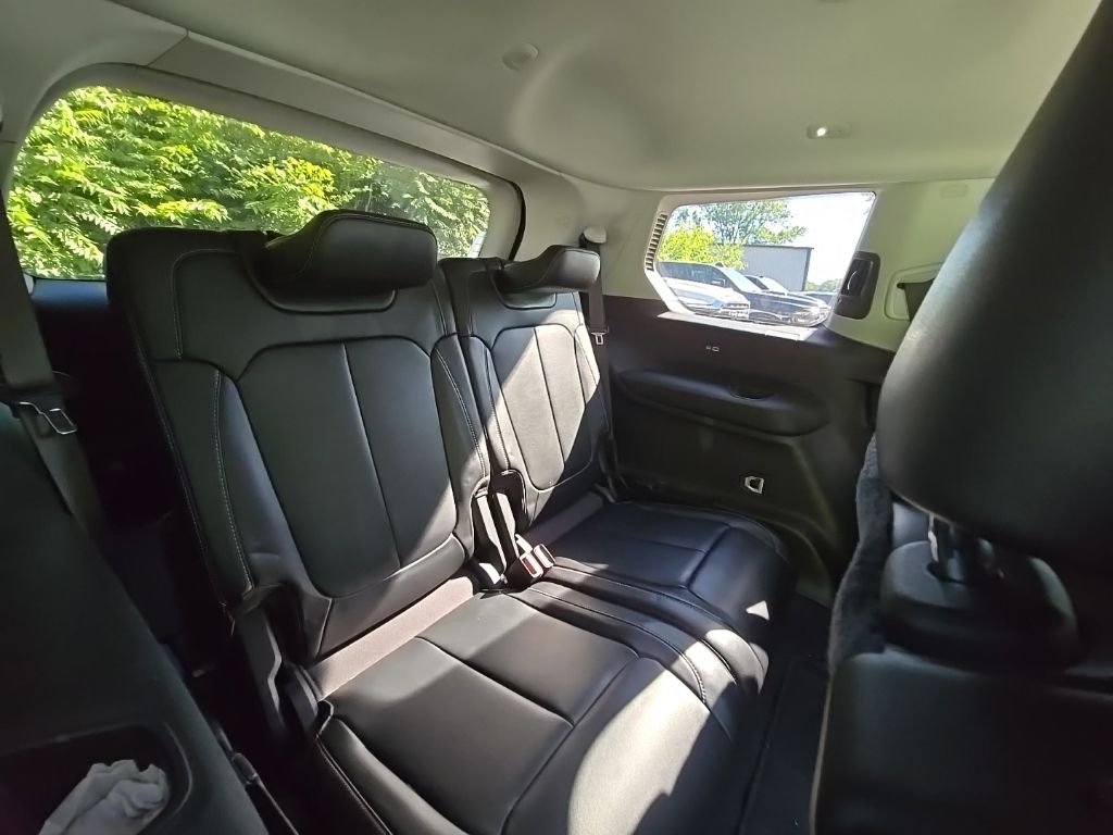 Used 2021 White Jeep Limited image 20
