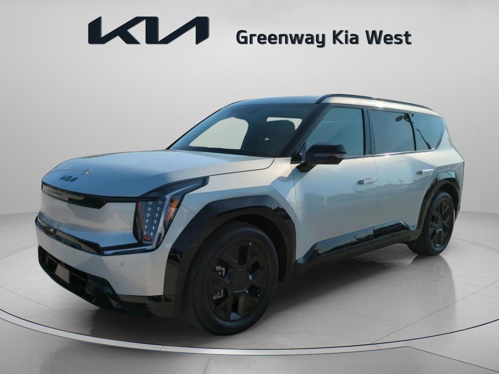 New 2026 Ivory Silver Kia Land AWD image 3