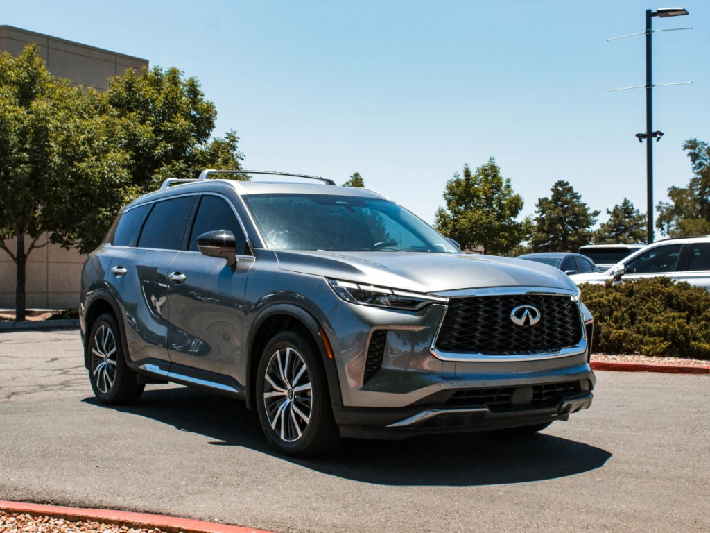 Used 2023 Graphite Shadow INFINITI SENSORY image 3