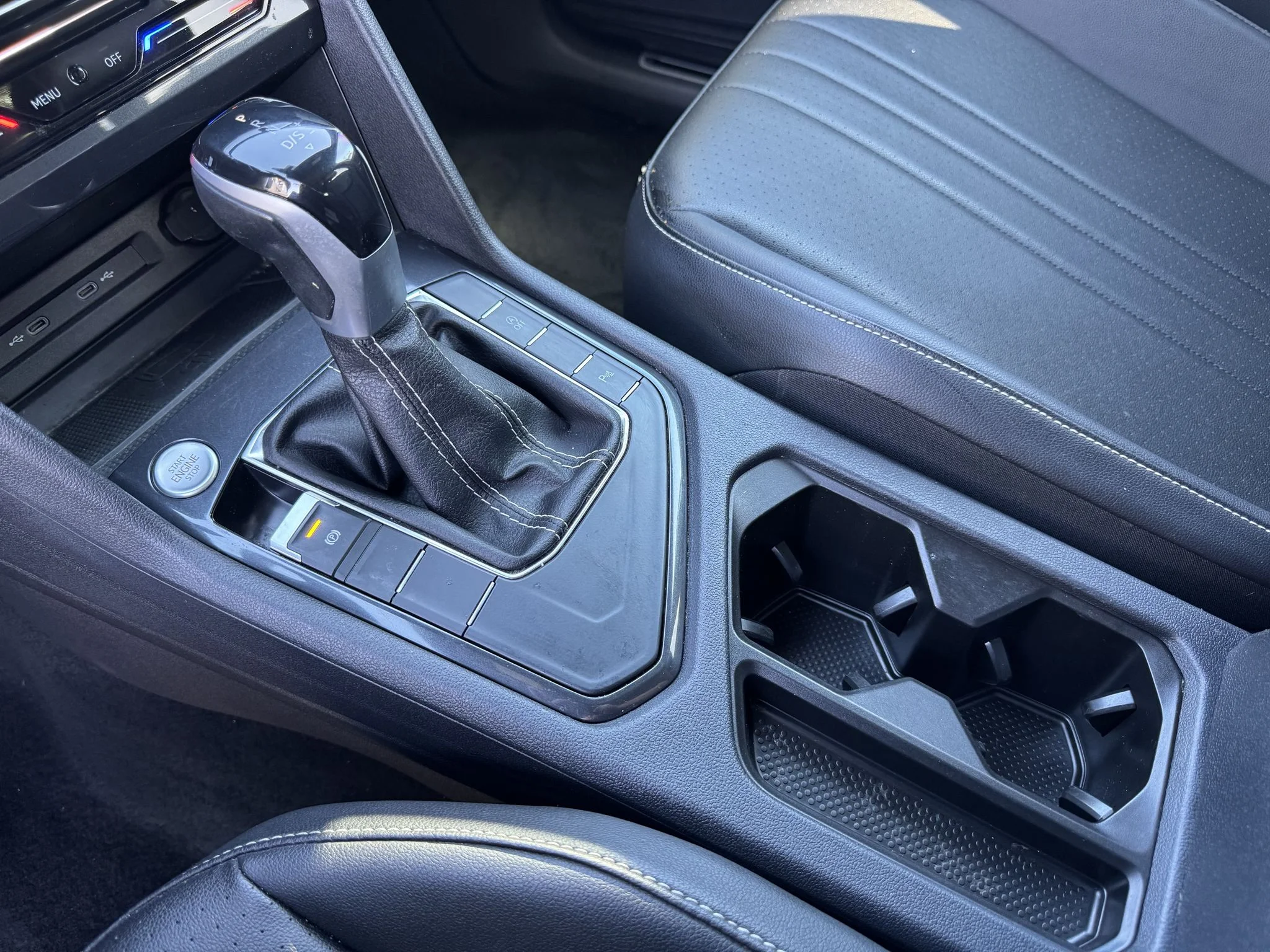 Used 2023 Pyrite Silver Metallic Volkswagen SE R-Line Black image 26