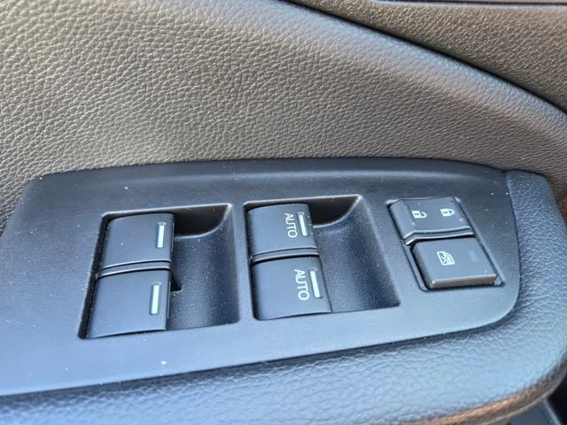 Used 2019 White Honda Touring image 40