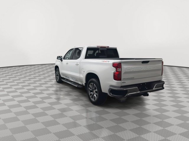 Used 2026 Summit White Chevrolet LT image 39