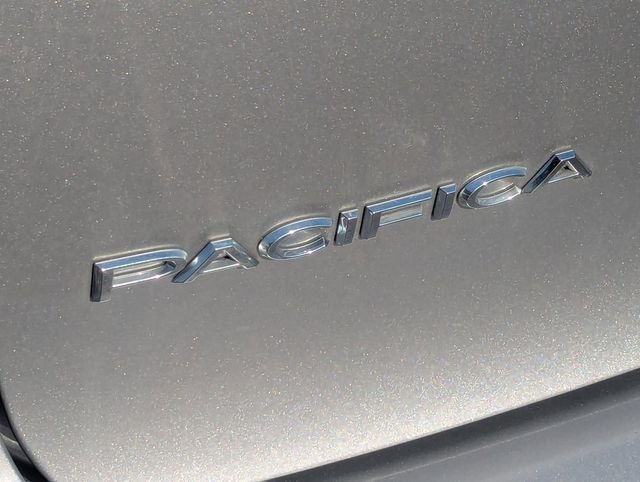 Used 2019 Billet Silver Metallic Clearcoat Chrysler Limited image 26