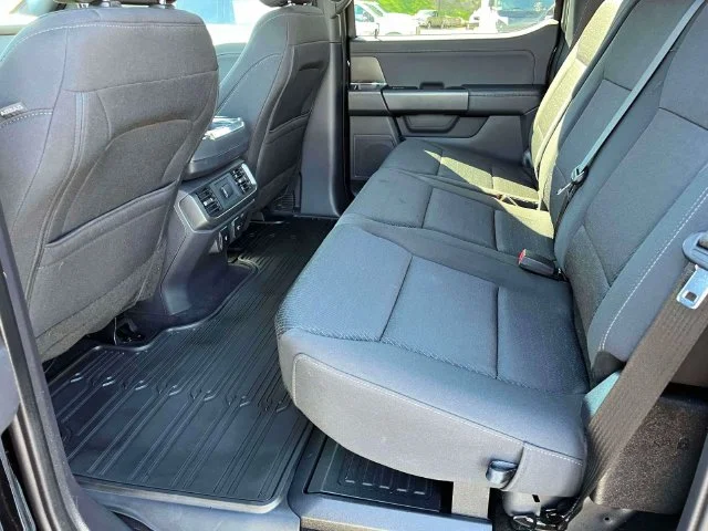 Certified Used 2024 Black Metallic Ford XLT image 18