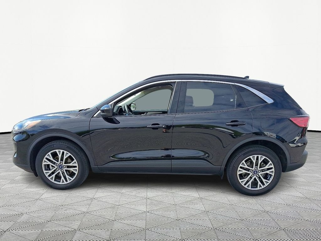 Used 2022 Black Ford SEL image 4