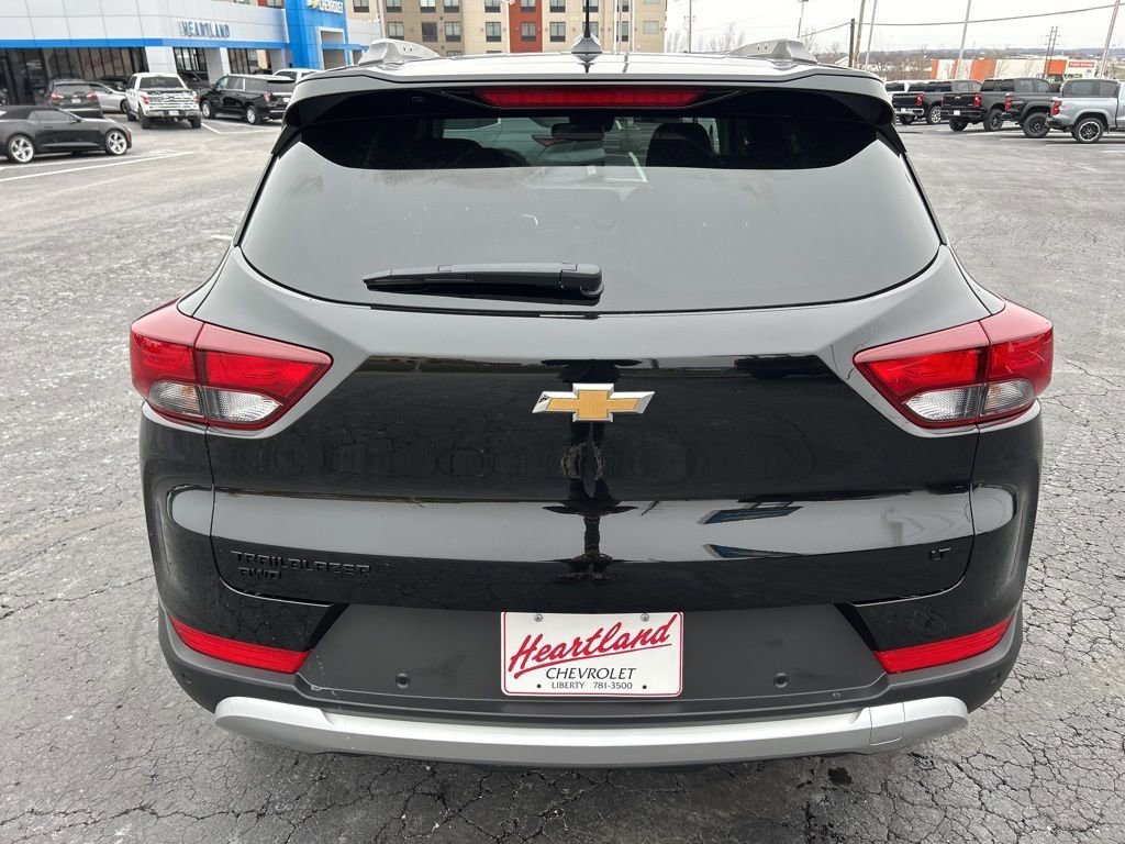 New 2026 Mosaic Black Metallic Chevrolet LT image 6