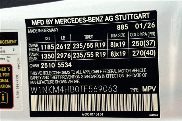 New 2026 MANUFAKTUR Moonlight White Metallic Mercedes-Benz GLC 300 image 60