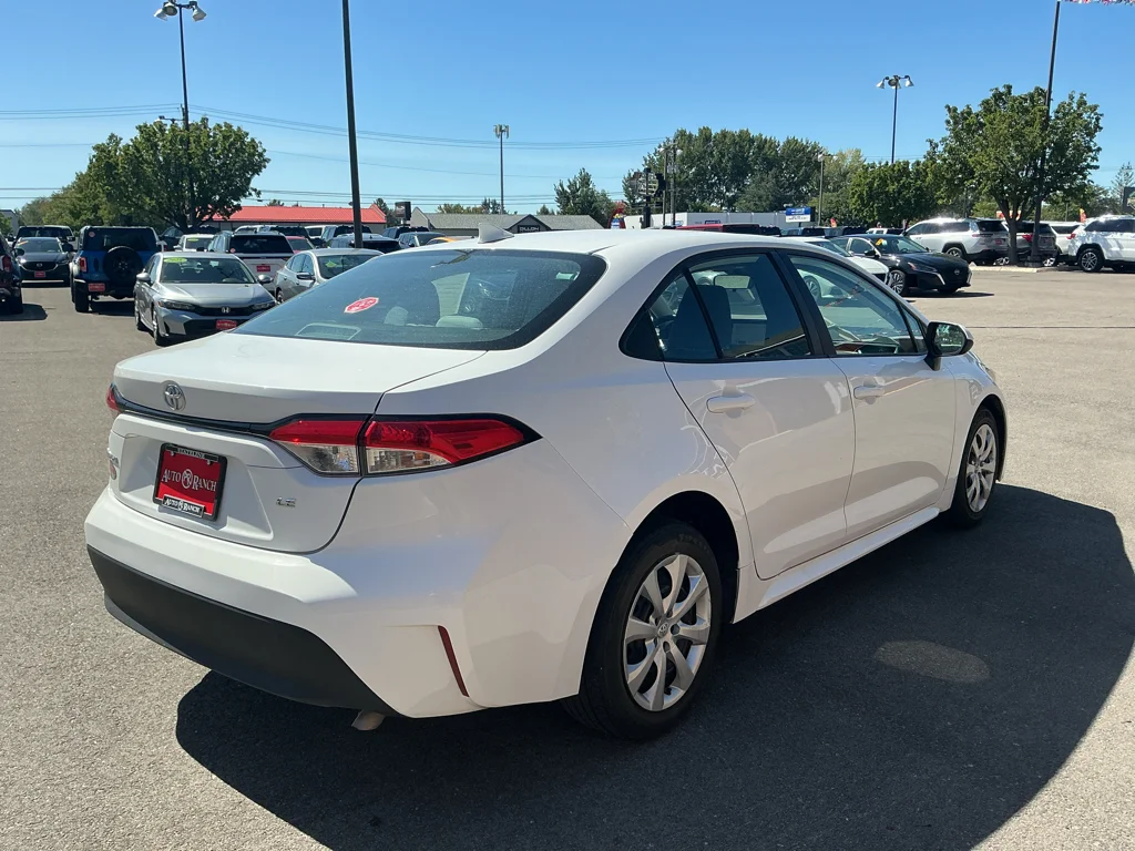 Used 2023 Ice Cap Toyota LE image 5