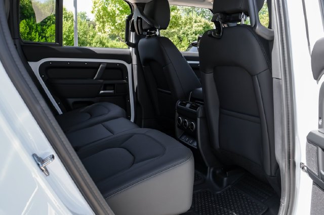 New 2026 White Land Rover S image 43