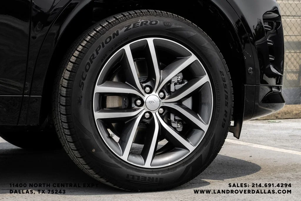 New 2026 Santorini Black Metallic Land Rover Landmark image 53