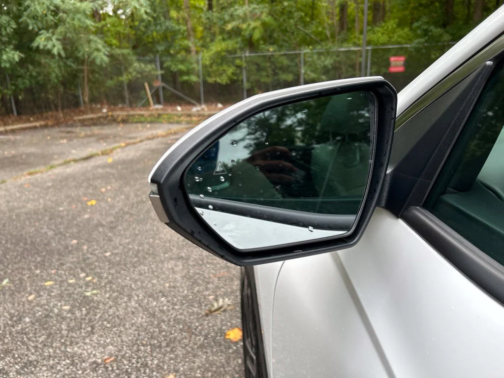 Used 2025 White Hyundai Limited image 11