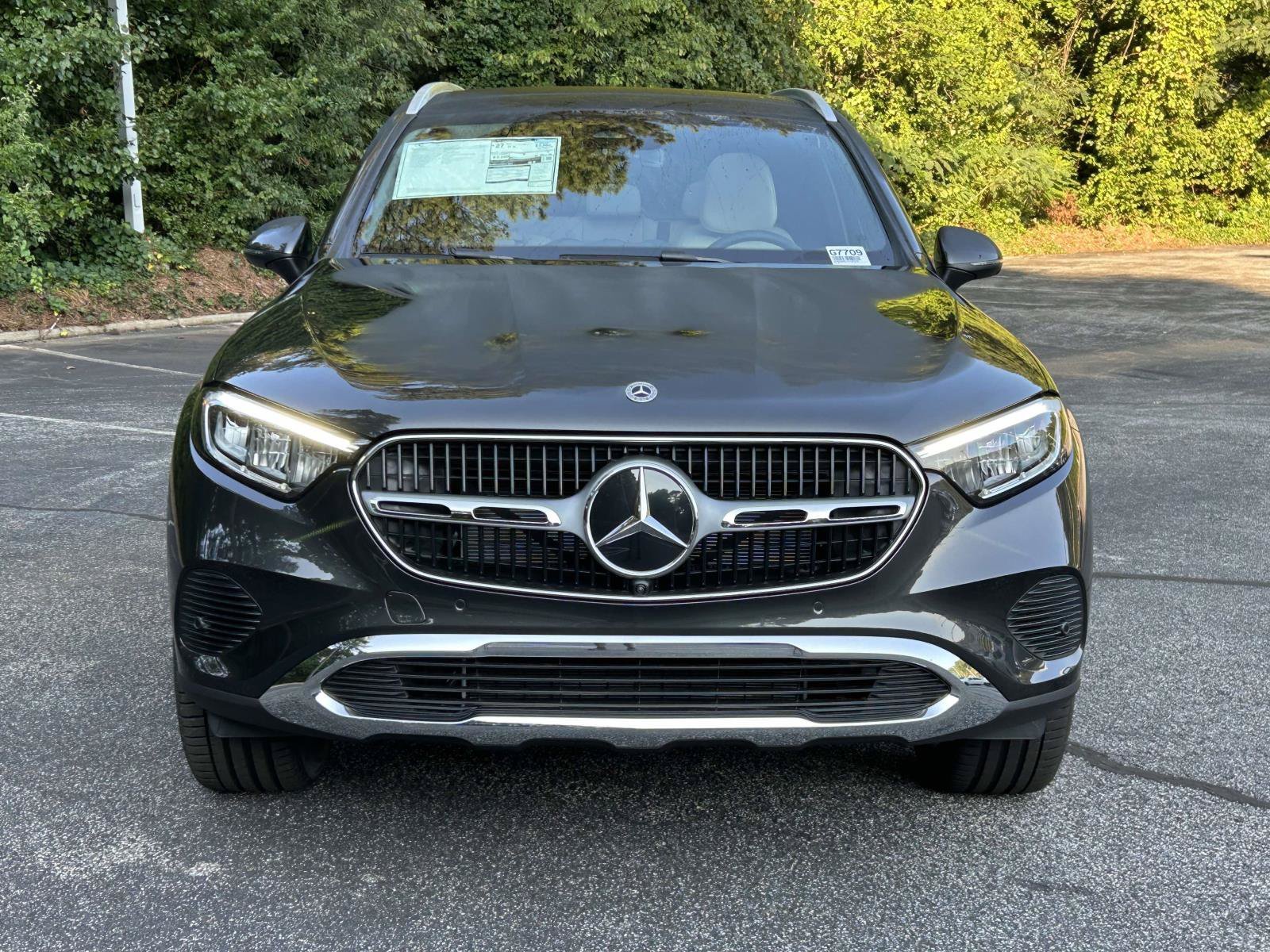 New 2027 Graphite Grey Metallic Mercedes-Benz GLC 300 SUV image 3