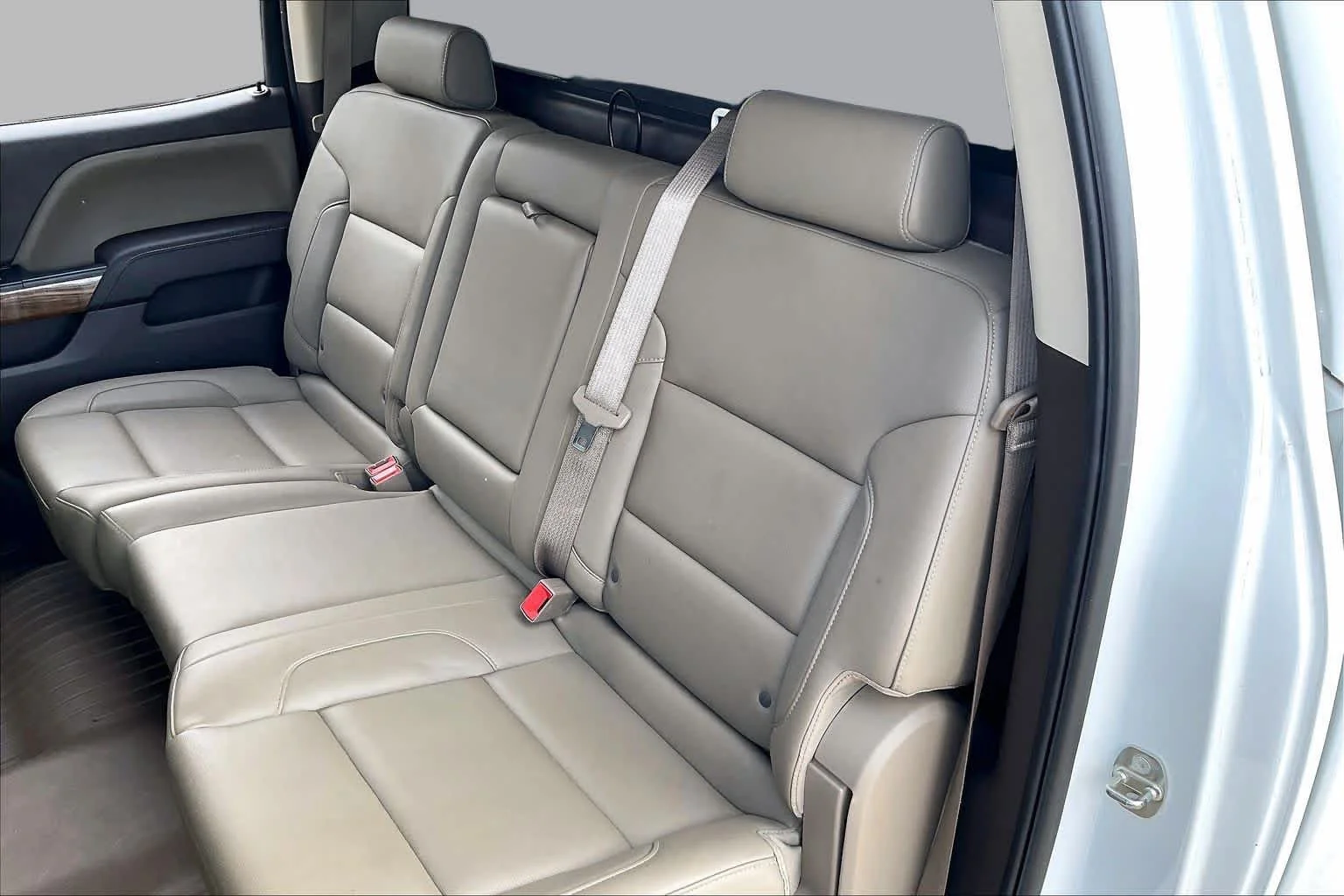 Used 2016 Summit White GMC SLT image 17
