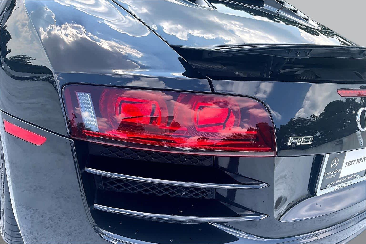 Used 2011 Phantom Black Pearl Audi 5.2L image 25