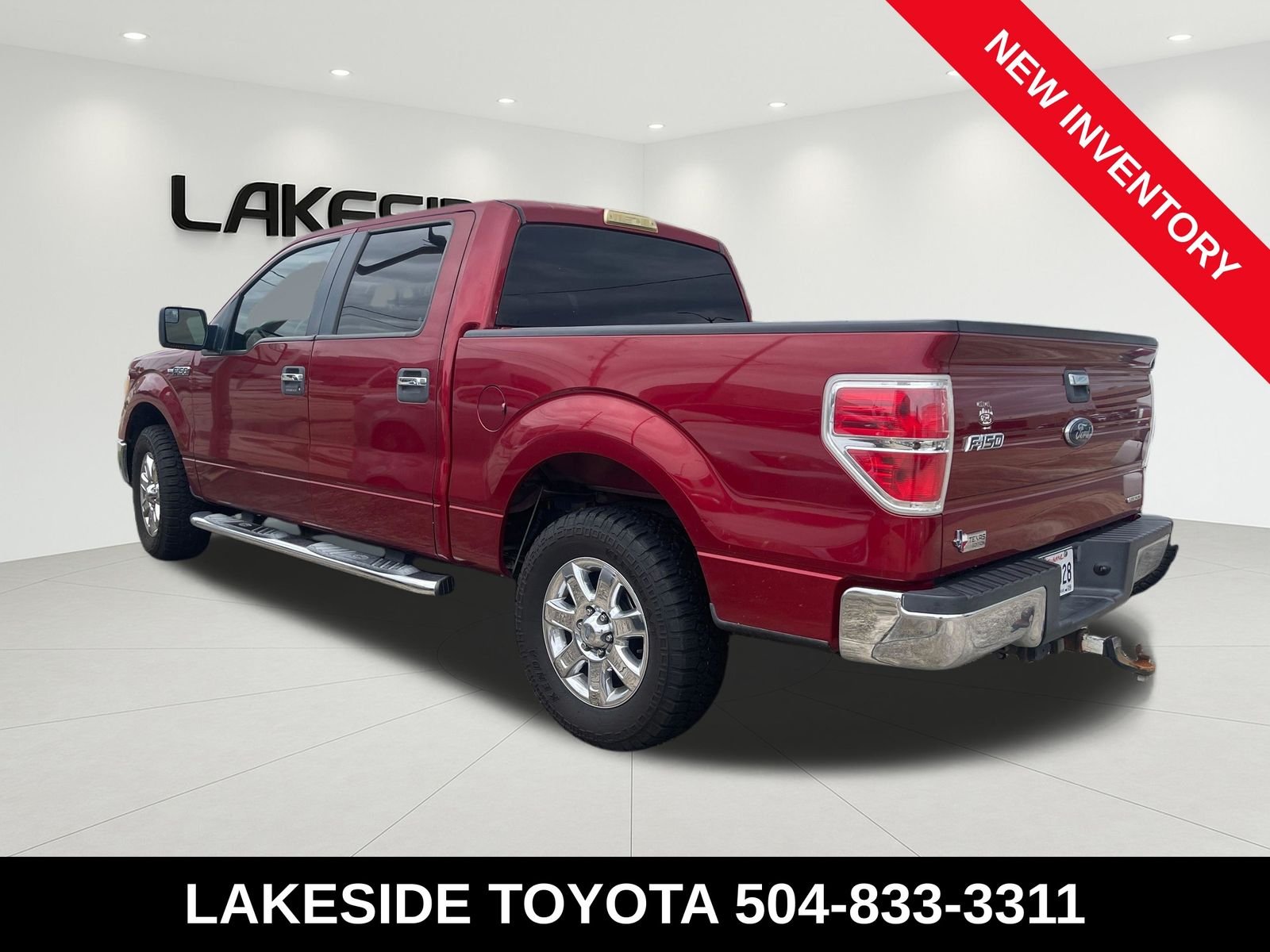 Used 2013 Red Ford XLT image 2