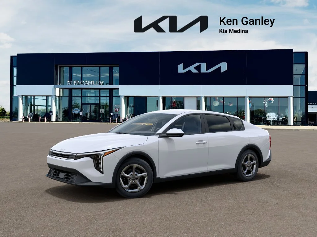 New 2026 White Kia LXS image 3