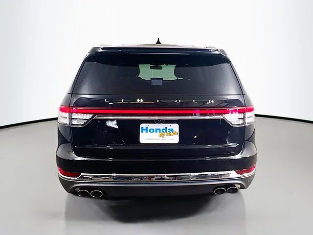 Used 2020 Black Metallic Lincoln Reserve image 22