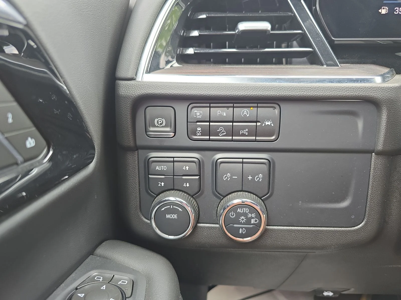 Used 2025 Sterling Gray Metallic Chevrolet Z71 image 12