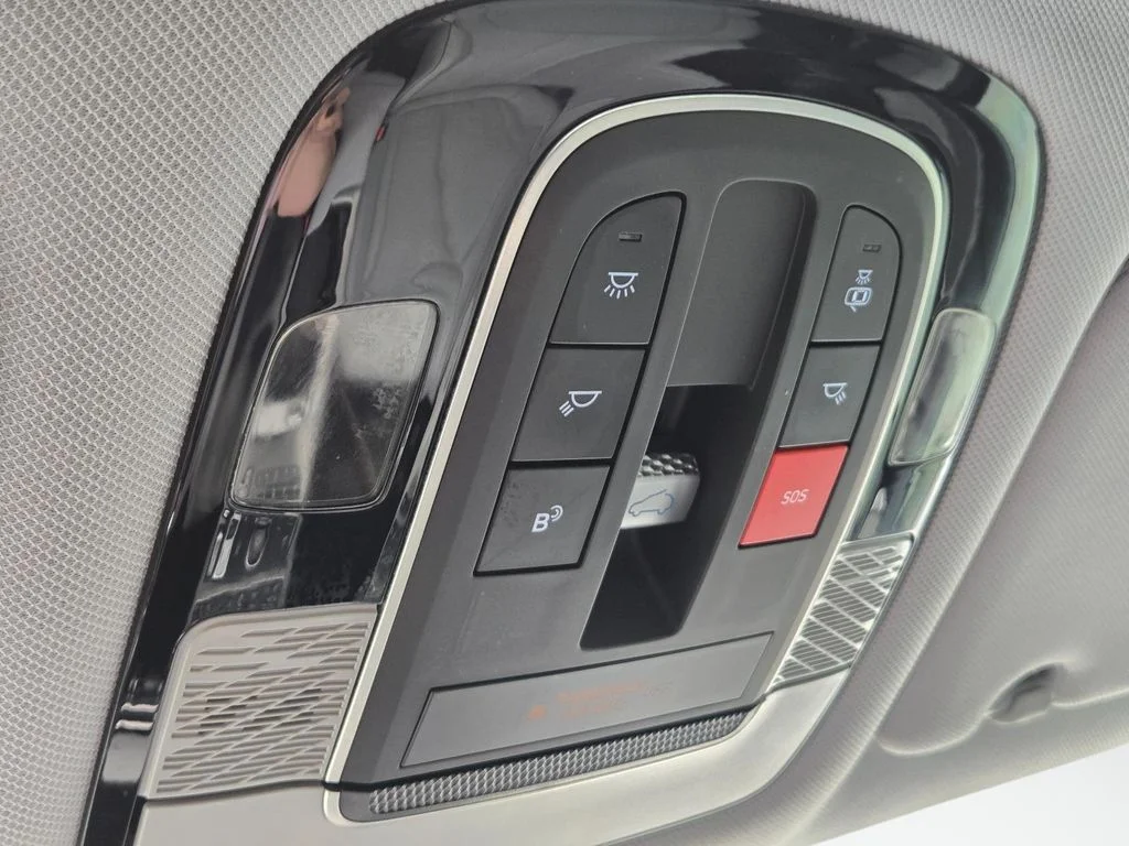 Used 2024 Red Hyundai SEL image 31