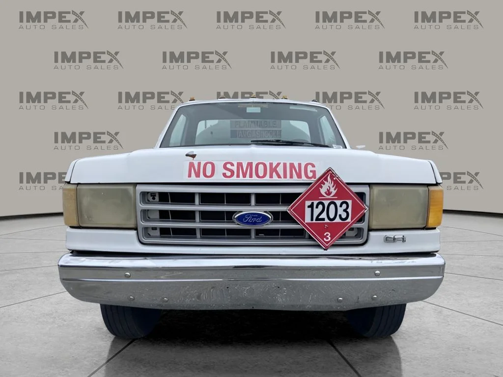 Used 1989 White Ford  image 5
