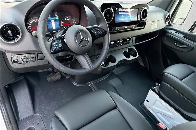 New 2026 Arctic White Mercedes-Benz  image 36