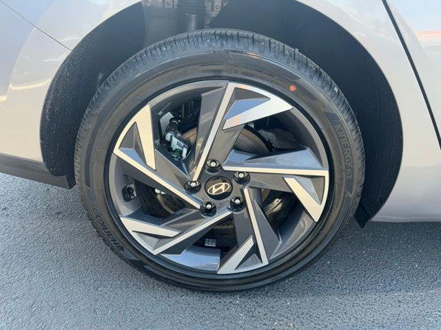2025 Hyundai Elantra Blue - Photo 38
