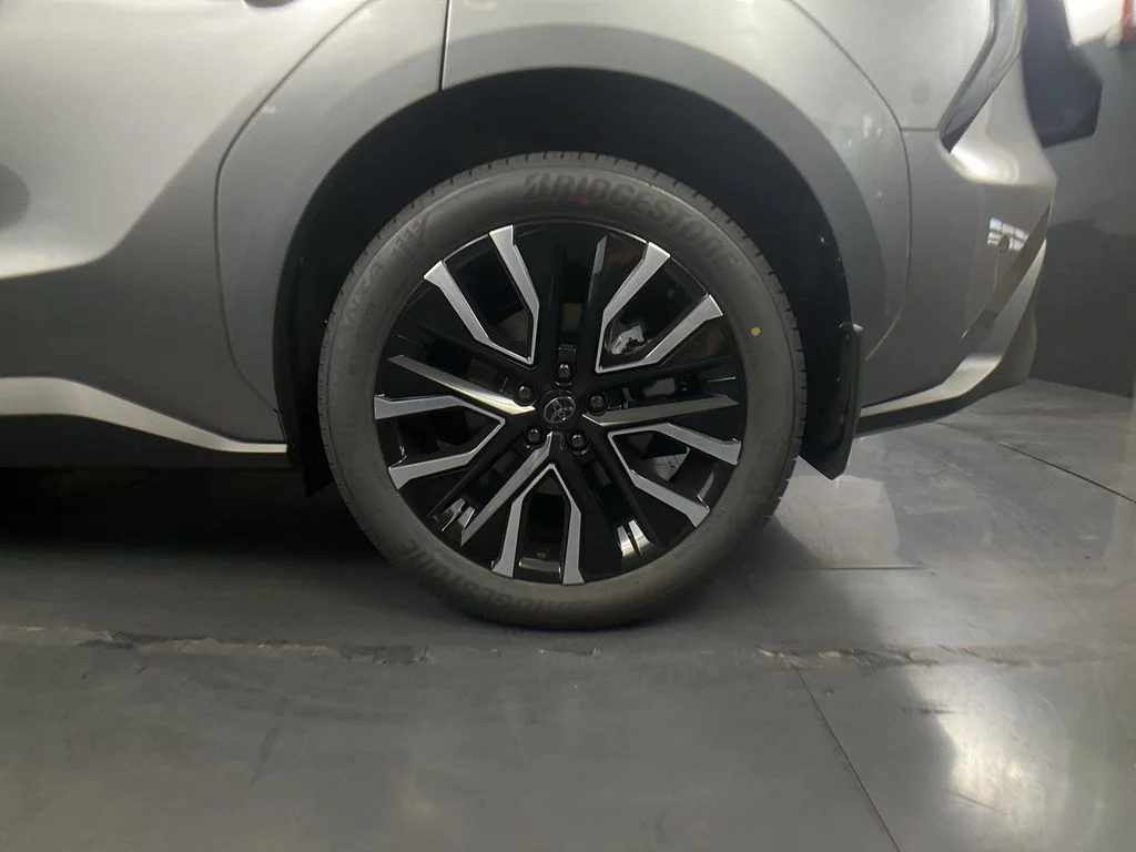 New 2026 Heavy Metal with Midnight Black Metallic roof Toyota Limited image 25