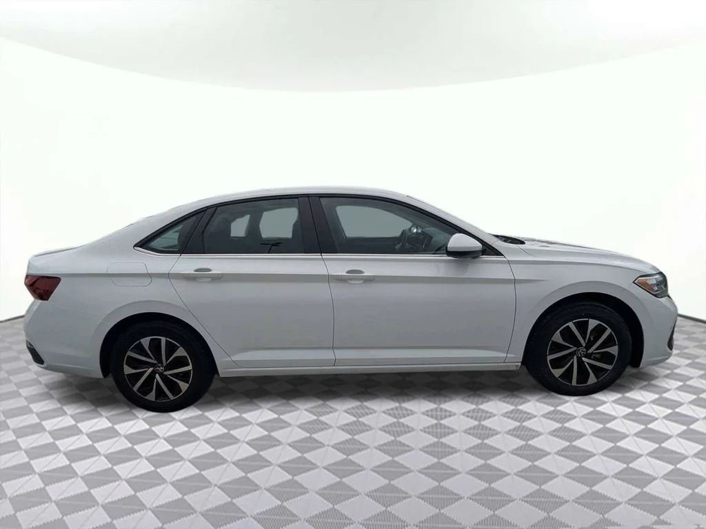 3VW5M7BU5RM014356