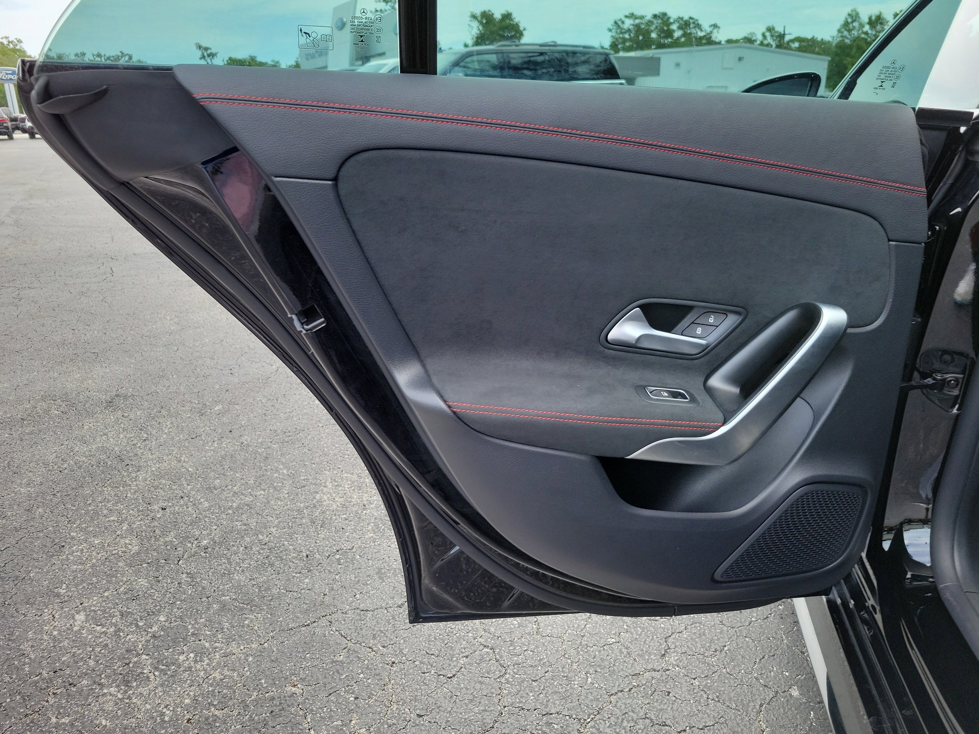 Used 2023  Mercedes-Benz CLA 250 image 21