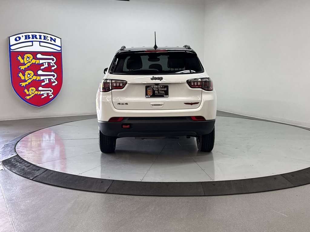 Used 2022 Bright White Clearcoat Jeep Trailhawk image 31
