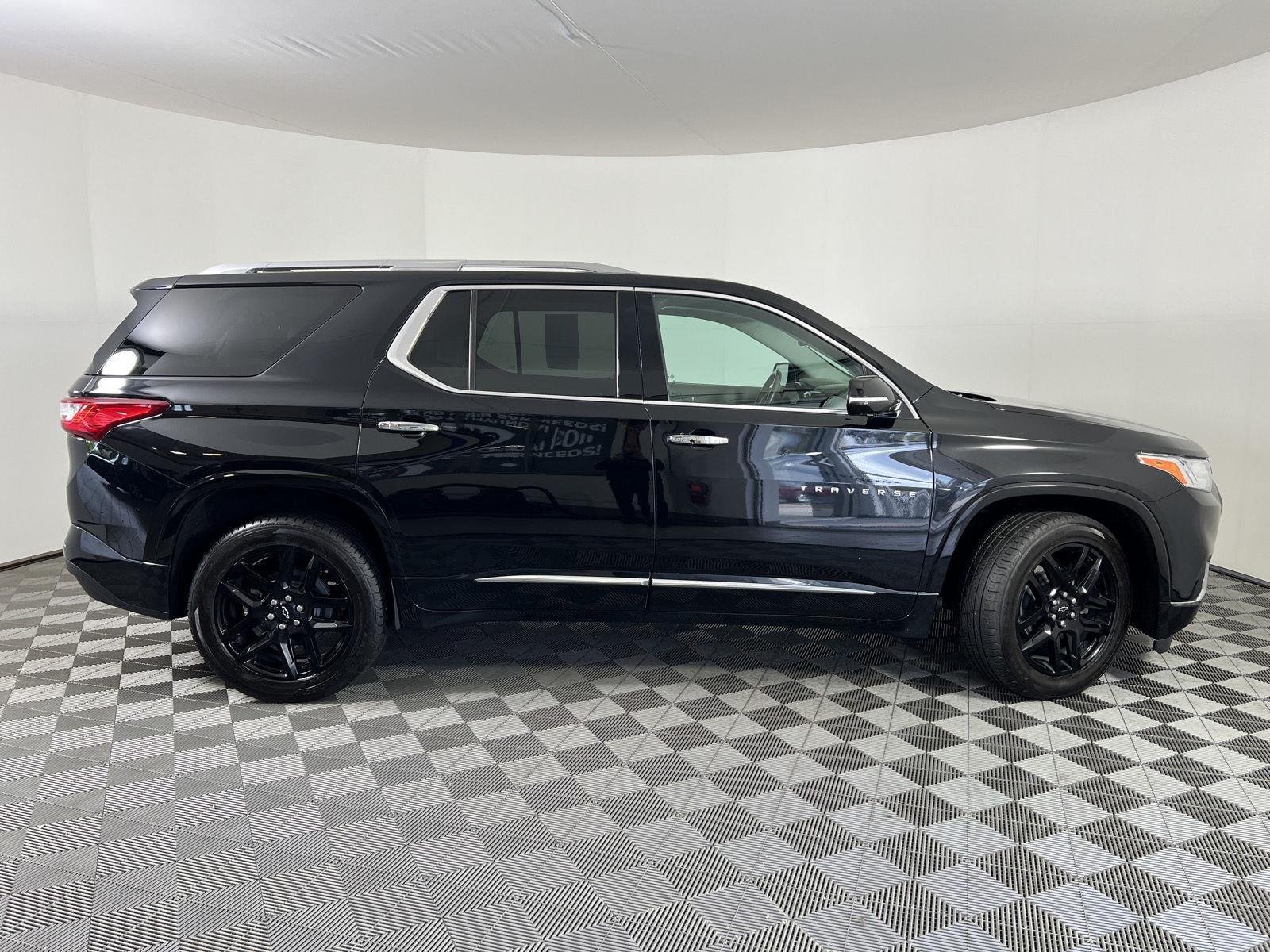 Used 2020 Mosaic Black Metallic Chevrolet Premier image 28