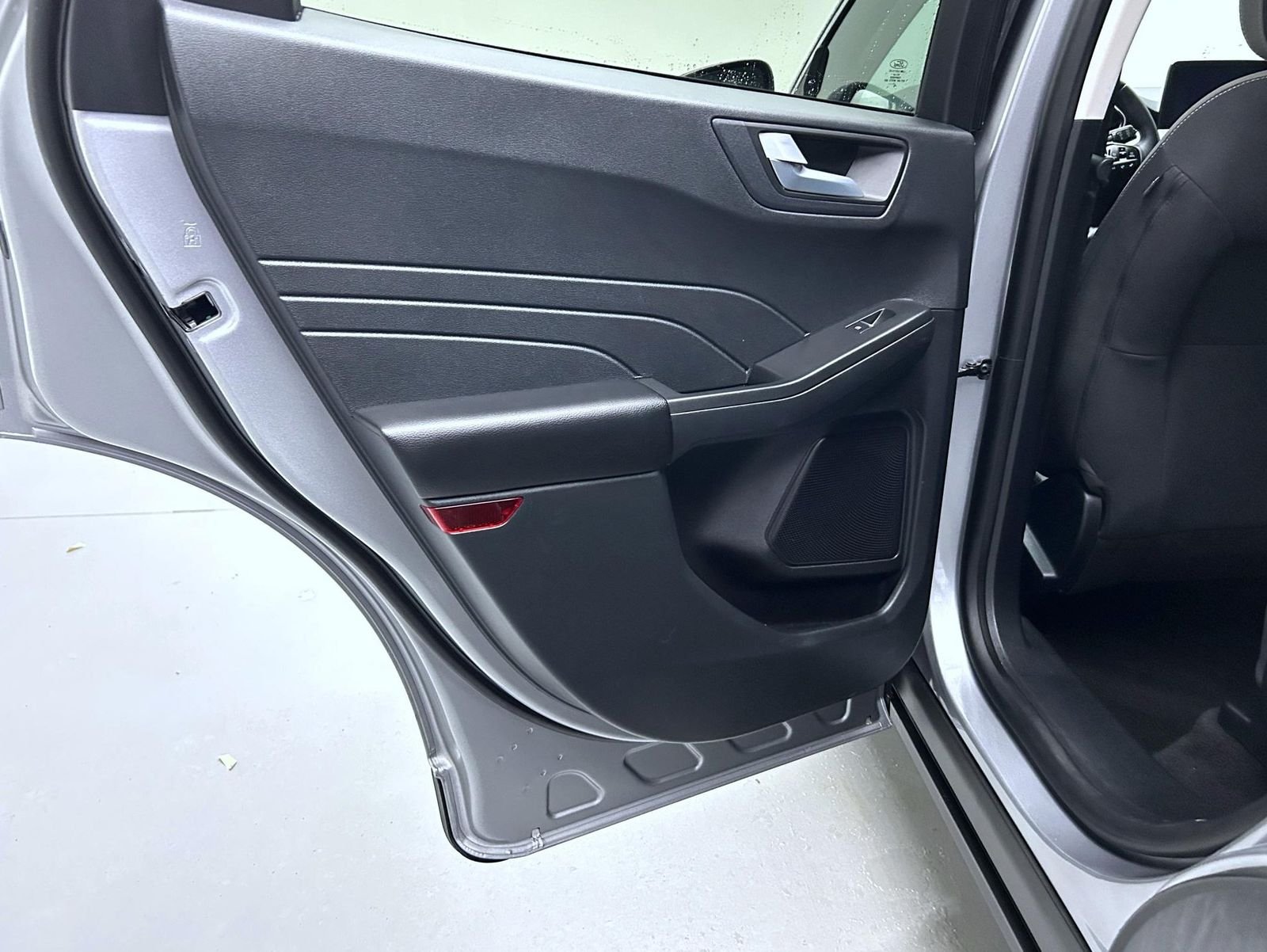 Used 2021 Silver Ford SE image 20
