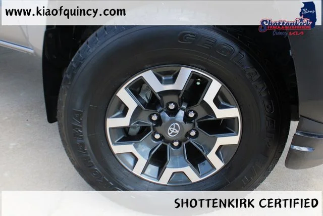 Used 2018 Silver Toyota SR image 10