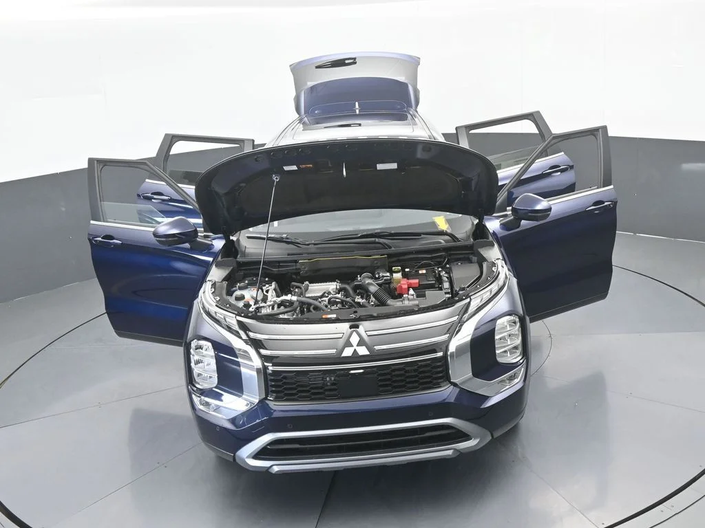 New 2026 Cosmic Blue Metallic Mitsubishi SE image 72