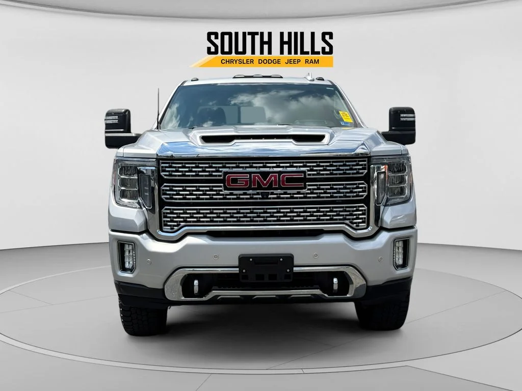 Used 2020 Silver GMC Denali image 8